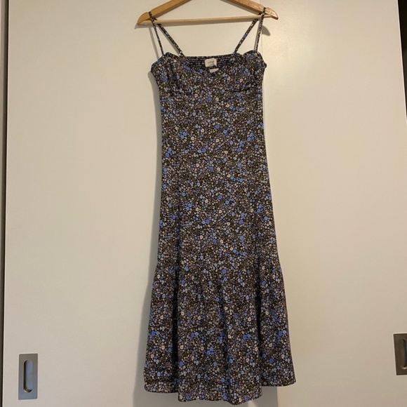 Aritzia Wilfred Broadway Midi Dress - Picture 8 of 11